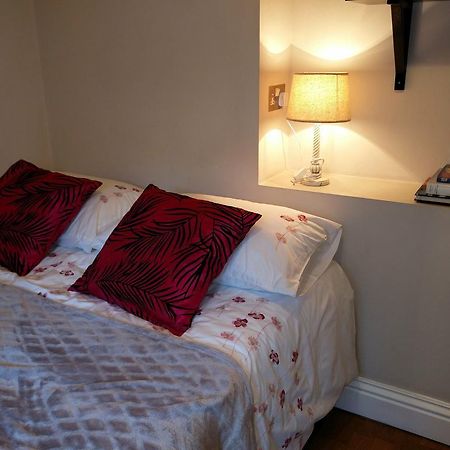 Hammersmith Apartment Μπρέντφορντ Εξωτερικό φωτογραφία
