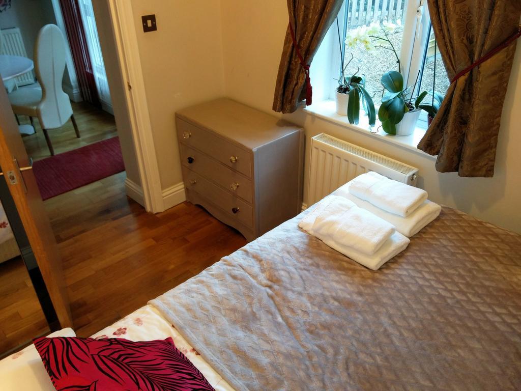 Hammersmith Apartment Μπρέντφορντ Εξωτερικό φωτογραφία